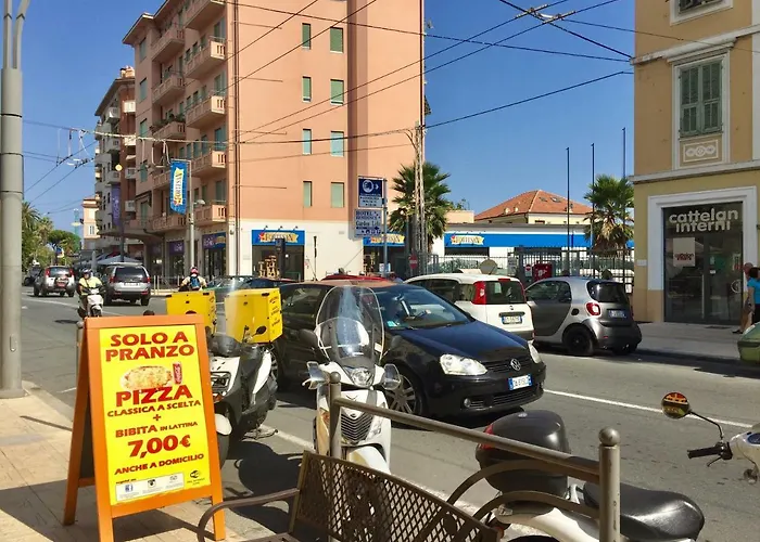 Casa Matuzia A 100m Dal Mare Bilocale Moderno Foce Sanremo