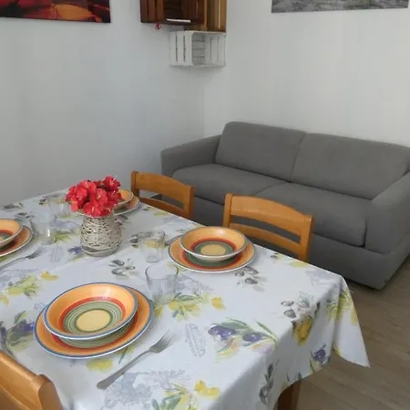 Casa Matuzia A 100m Dal Mare Bilocale Moderno Foce